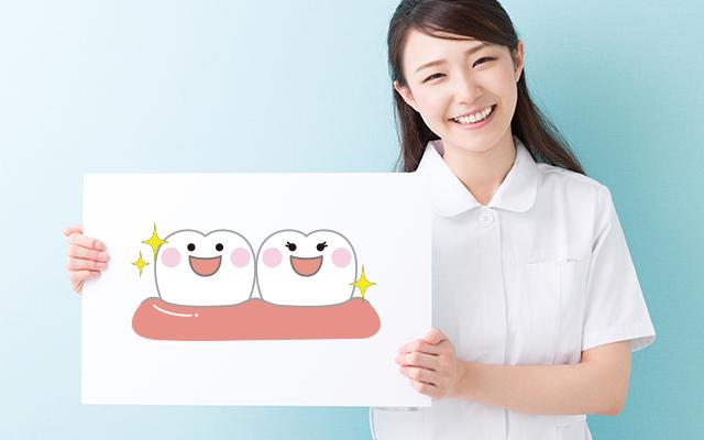 気になる乳歯のすきっ歯、出っ歯。永久歯への影響は？